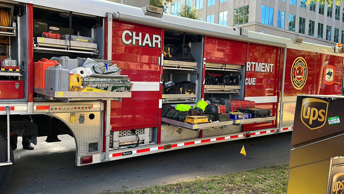 Sydney_Weiser's tweet photo. At this time, all cars that need to be off the deck are off the deck and the scene is clearing.
@charlottefire says no illegal activity took place to cause the structure failure, but there may be a civil matter. https://t.co/3XTOS8Zulp