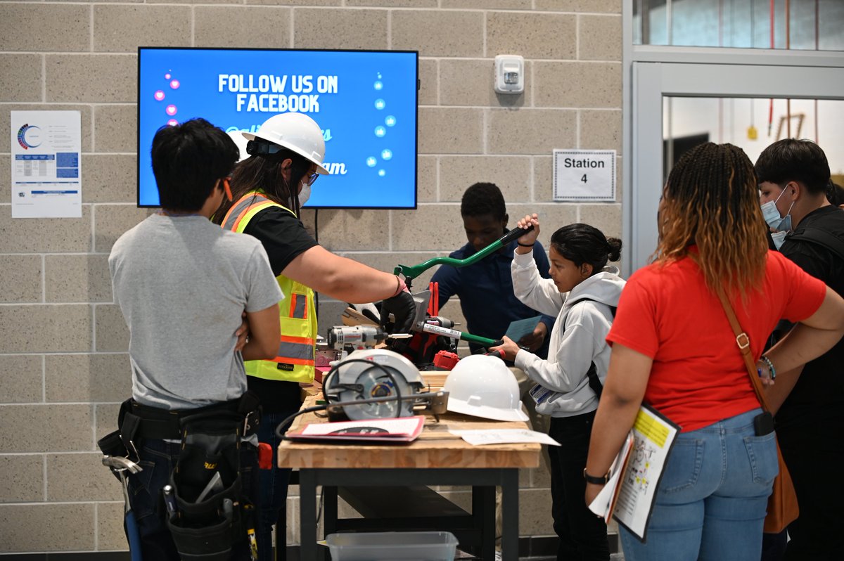 As 8th-graders tour the @Alief_Career, student ambassadors share information about the classes, projects, events, certifications & experiences they have had. This is first-hand exposure for 8th-grade students to have conversations & ask questions about the many areas of CTE.