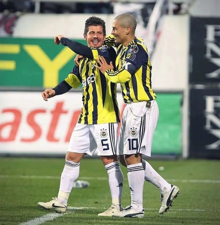 Emre Belözoğlu tweet media