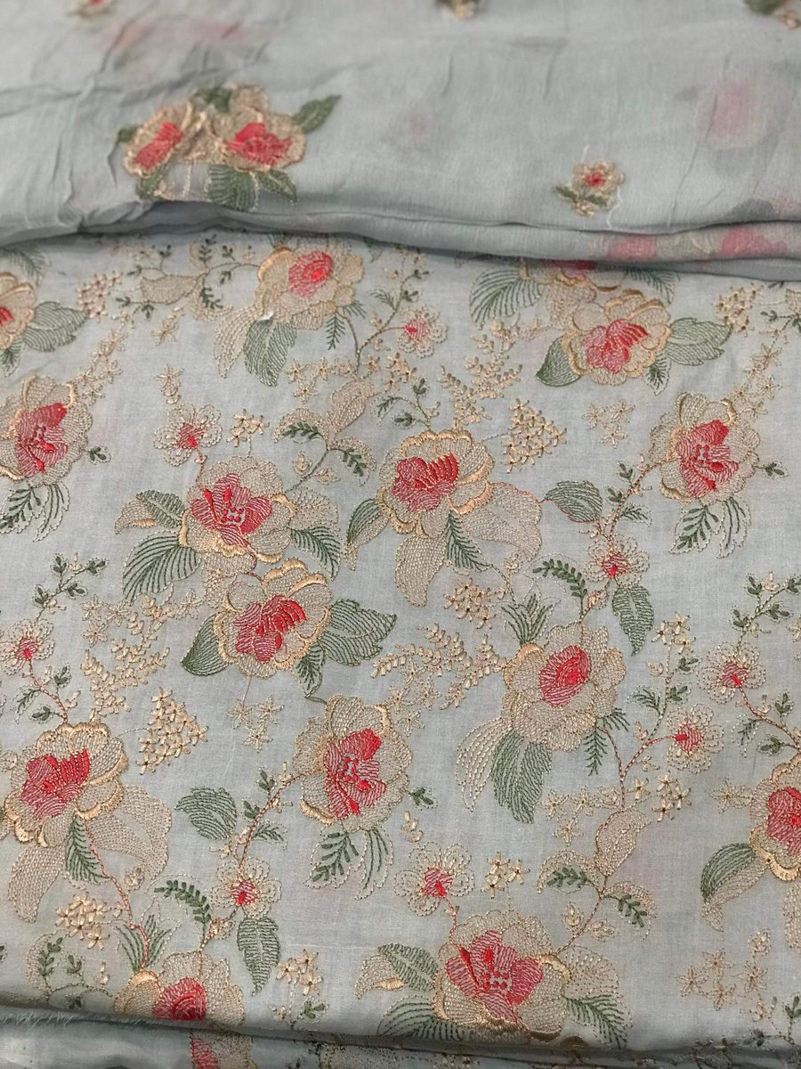 fashionstoreisb's tweet image. 🔸Summer fabric 
🔸Swiss 3re piece

➡Price 5200 with delivery 
      03444971807

#cashondelivery #cod22 #codnationwide #ImranKhan #fashion #style #Fashionista #instagram #summer #summer22 #fashion #fabrics #bareeze #bareeze2022