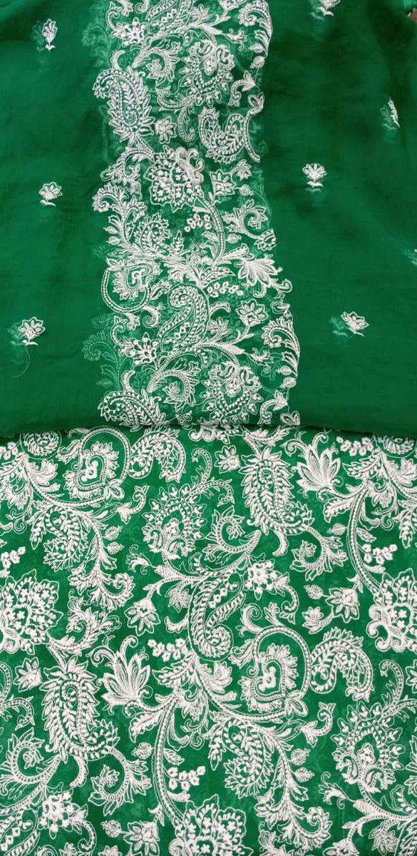 fashionstoreisb's tweet image. 🔸Summer fabric 
🔸Swiss 3re piece

➡Price 5200 with delivery 
      03444971807

#cashondelivery #cod22 #codnationwide #ImranKhan #fashion #style #Fashionista #instagram #summer #summer22 #fashion #fabrics #bareeze #bareeze2022