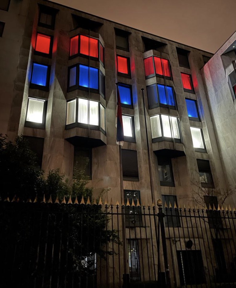 SRBinEU's tweet photo. The Mission of the Republic of Serbia to the EU in the colours of the Serbian flag proudly marking the Serbian Unity, Freedom and National Flag Day! @MFASerbia #Serbianunityday🇷🇸#Дансрпскогјединства🇷🇸
#Dansrpskogjedinstva🇷🇸 https://t.co/8LMqnJO9Bm