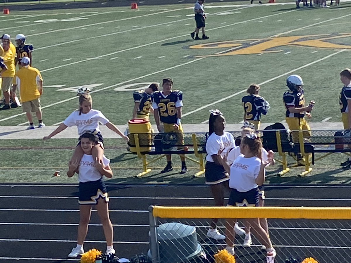 What We DO Wednesday at EYMS: Tailgate edition! Staff gathered pregame for some food and fun, then off to the JH Football game to cheer on our Golden Knights to a victory! #WhatWeDOWednesdayEYMS <a href="/EasternYorkSD/">Eastern York </a>