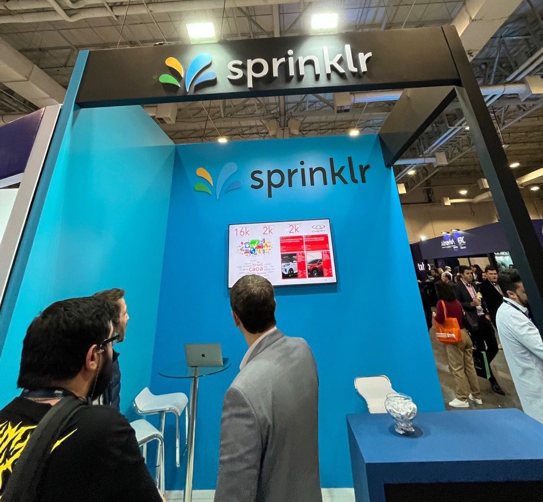 SBezzo's tweet photo. Terminando o #Conarec2022 com muito sucesso! Nosso agradecimento aos parceiros que visitaram nosso estande e bateram um papo com o time da @Sprinklr. #CXM #Brasil https://t.co/ktQDO468Js
