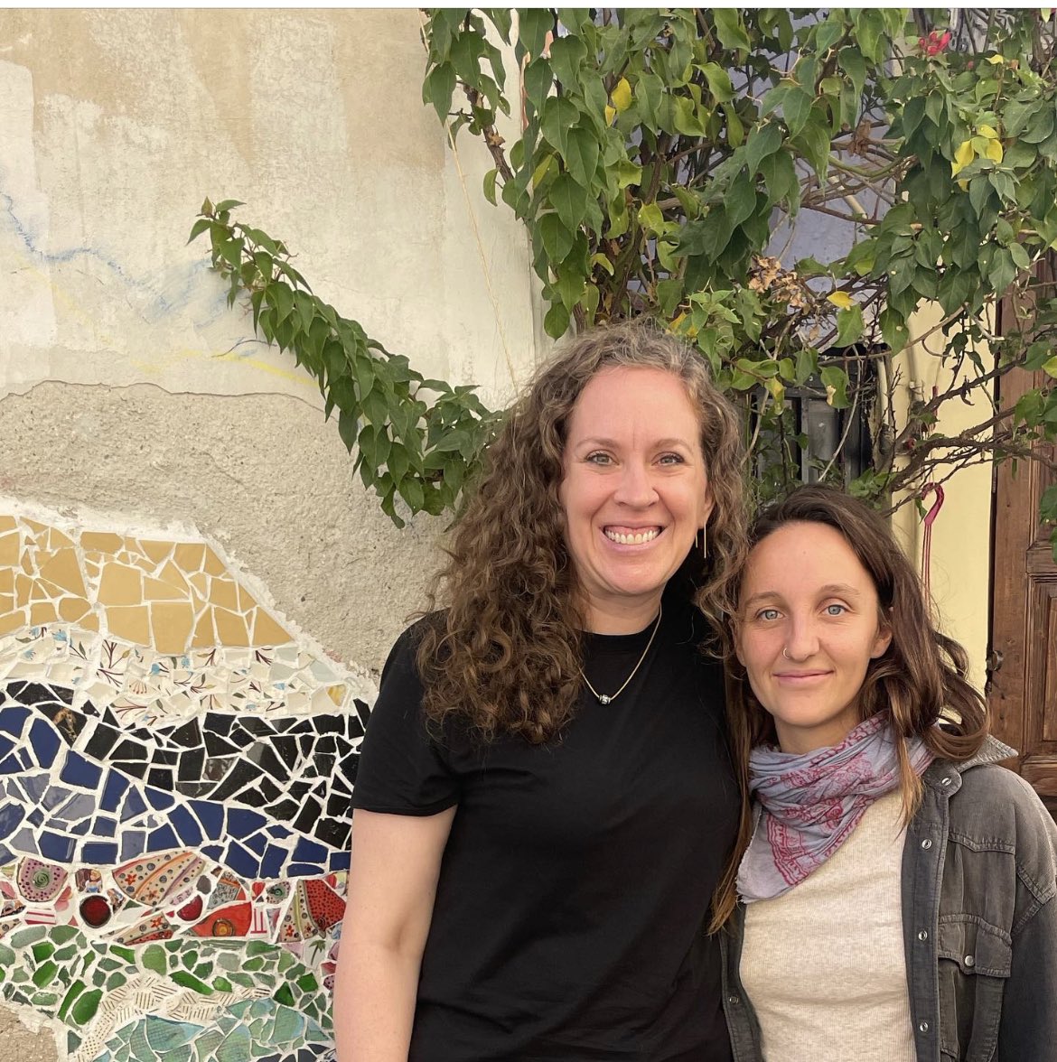 pads4refugees's tweet photo. We’re on Lesvos. This morning we met with @mambeyondborders &amp; learned about their work to help women in the camp. 

This a wonderful org that provides many services that many don’t think about such as hygiene products for postpartum care, breastfeeding support &amp; more. https://t.co/qwdP6mcGQh