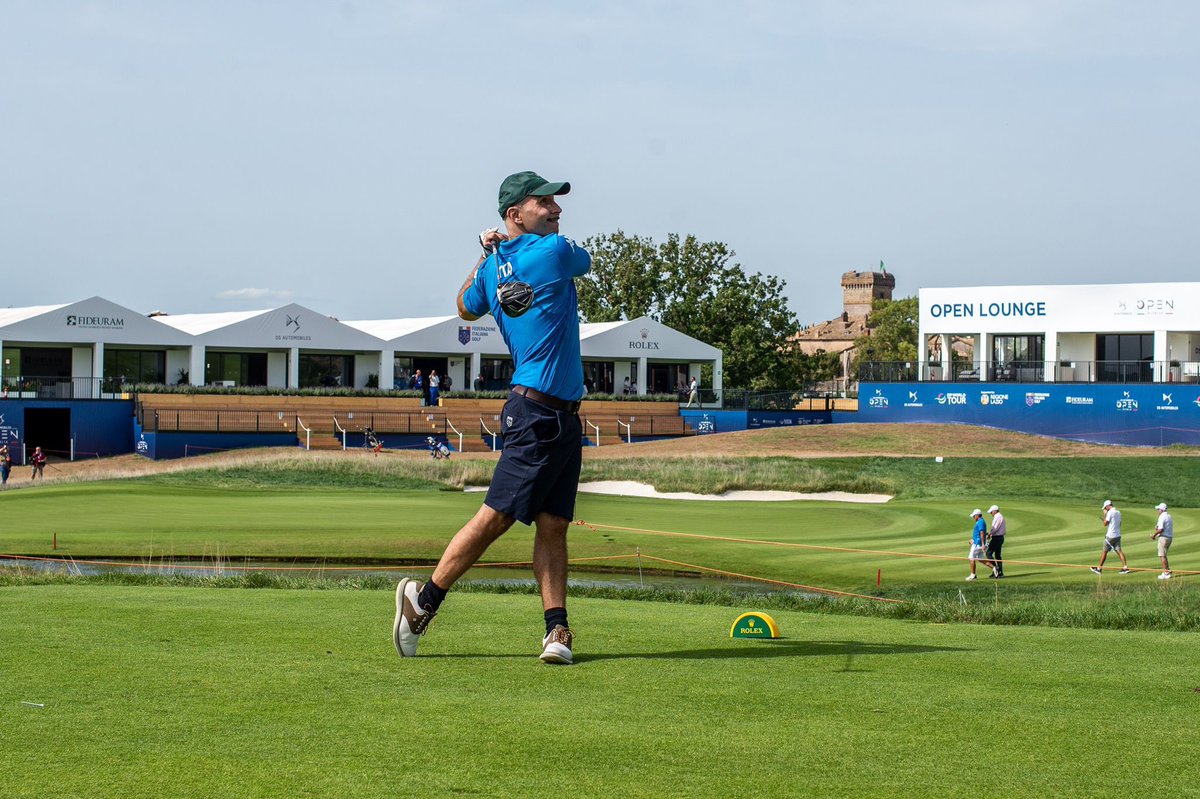 ItalianOpen's tweet photo. 📌 #DS79OpendItalia 

🏌️ Il team di  🇪🇸 Adri #Arnaus vince la Rolex Pro-Am del #DS79OpendItalia caratterizzata da tecnica, agonismo e tanto divertimento.
👉 Appuntamento a domani per l'inizio del grande spettacolo del #golf. 
https://t.co/q0nZIAcR29 https://t.co/yoBtGzTUJy