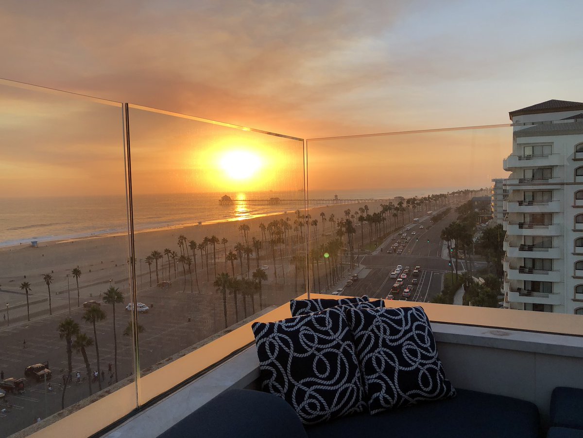 Kwick_POS's tweet photo. #WSAA2022 Such a great success!! Thank you all organizers and sponsors.🧡 KwickPOS is proud to be a part of WSAA exhibitor and hope you all enjoyed the time we've been together.

#WSAA #WSAA2022 #california #huntingtonbeach #tradeshow #paymentservices #merchantservices https://t.co/4vFwkRuvbk