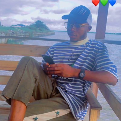 oluwapego's tweet photo. #NewProfilePic https://t.co/OdDiAmsSIF