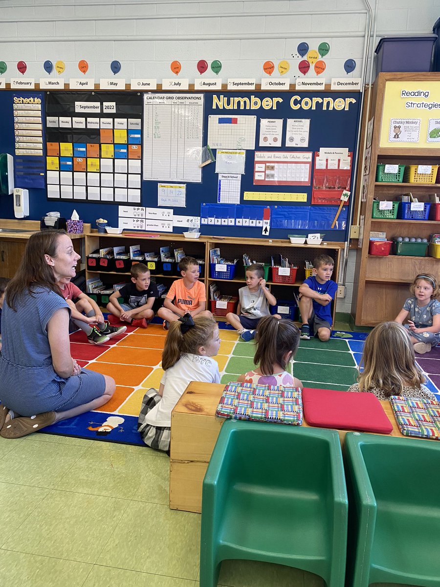 Dbjohnsonmath's tweet image. 1st Graders at South River School building their math minds during Number Corner, Problems &amp;amp; Investigations, and Work Places. @srsppal @Mpsdmartin