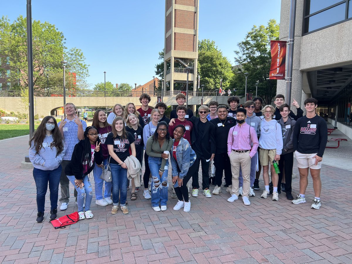 Ballard_AofL's tweet photo. Big thanks to @UofLbiz and the @uofl_cbabiz for hosting us and other JCPS schools today! The Ballard #Bruins had a great time touring campus and meeting with their mentors. #BusinessServicesAcademy @bruinfbla @Bruin_Principal @AcademiesofLou @JCPSDirectorAoL @JCPS_CTE https://t.co/V2AYrCFbf8
