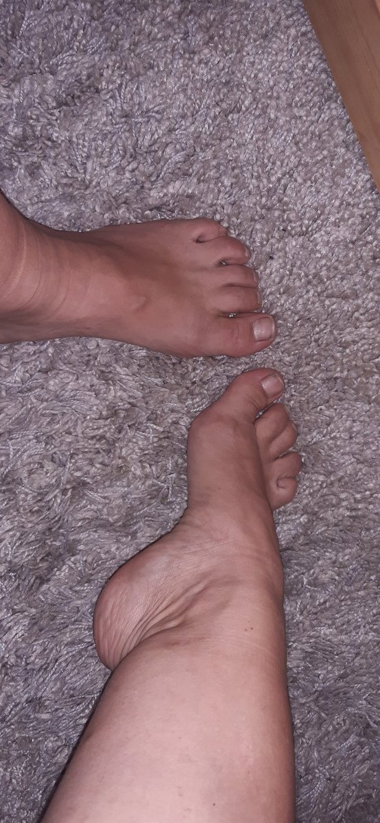 Treiberin1's tweet photo. Meine göttlichen Füße wollen dir Loser kräftig in deinen Loserarsch treten

Findom paypig zahlschwein geldherrin zahlsklave Sklave Diener moneydom fetisch Füße https://t.co/tYUtlfnWL4