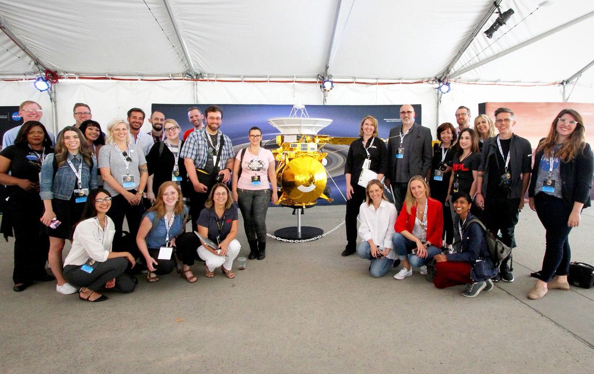 emileeann's tweet photo. 5 years ago today, I first set foot on the campus of @NASAJPL, as a visitor for Cassini’s Grand Finale. 

I geeked out hard, met some incredible humans and left with wonderful memories, not sure if I’d ever make my way back to this amazing place. https://t.co/rYS0HowCip