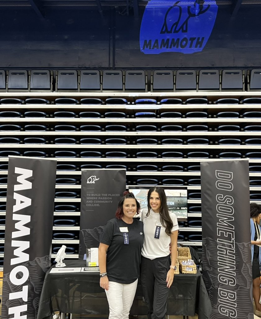 Two @WashburnUniv alumni very happy to be back and share what @MammothBuilt is all about to the WU students! @MammothRose #DoSomethingBig #GoBods