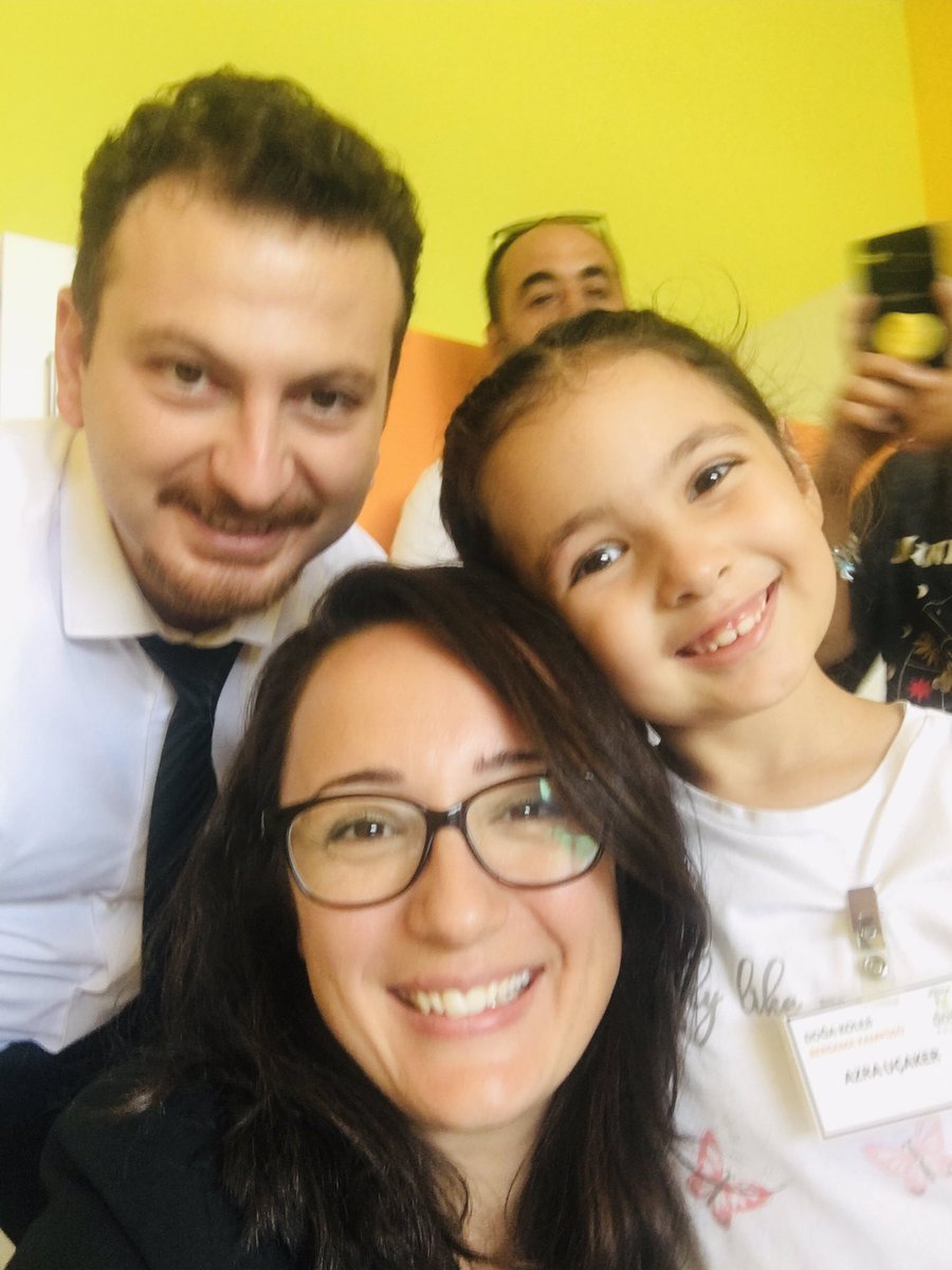 Biz üçümüz siz hepiniz 🥰🥰🥰