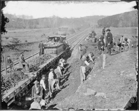 September 14th 1863
Mother,
Our #Orangeline work continues until the early dawn hours. We have received word that our @mbta #Greenline compatriots have suffered setbacks, but we persevere. We have been gifted an extra coffee &amp; hardtack ration.
I pray this was not in vain.