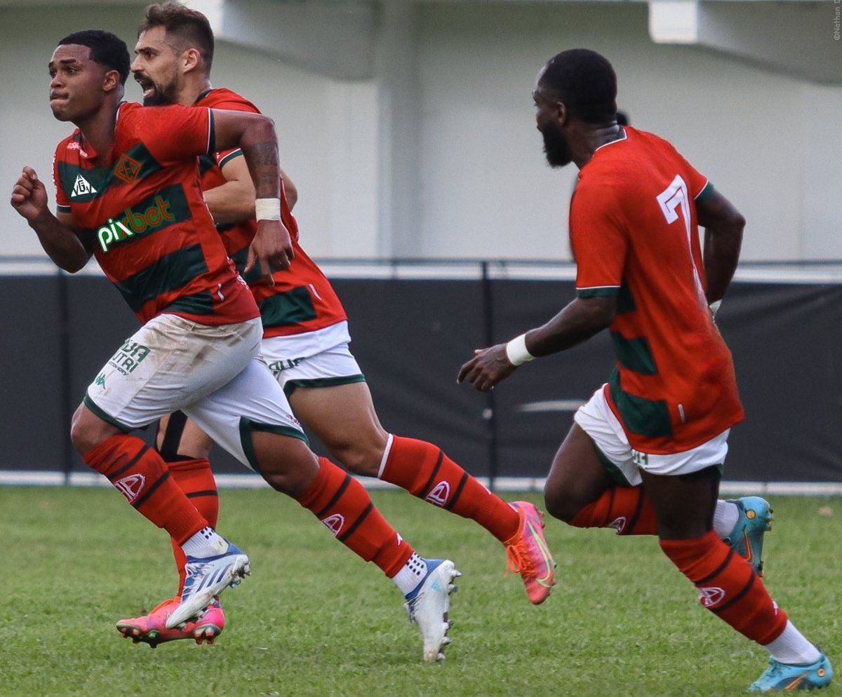 pampulhaec's tweet image. ESTAMOS DE VOLTA!

Após um bom tempo, o Pampulha Esporte Clube anuncia que irá retomar suas atividades esportivas. Já começamos os treinos no CT, visando a estreia no Brasileirão de 2055. Vamos mostrar porque somos os atuais campeões da América, Nação Rubro-Verde! 🟢🔴