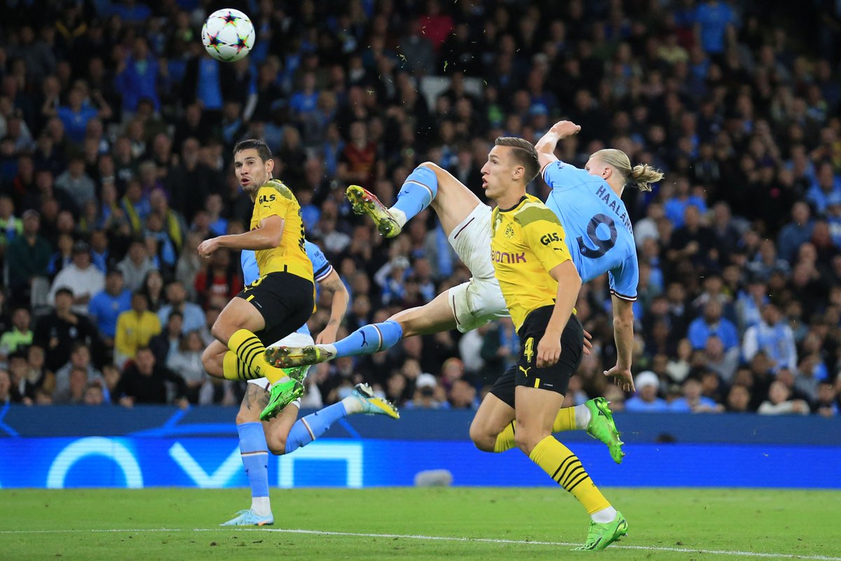 ChampionsLeague's tweet photo. Haaland scored this 🤯

#UCL https://t.co/Xg18lAXd7z