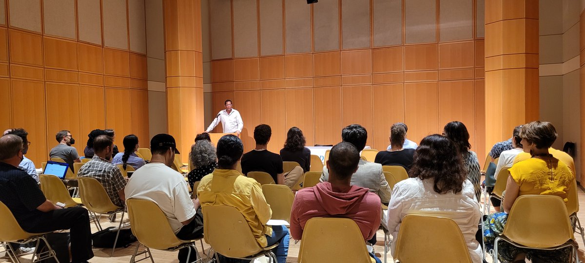 Dr. Herman Bennett speaking now, In ein Fremdesland (In a Strange land): Sex, the Political &amp; Black Domesticity in Post-War Germany. <a href="/GC_CUNY/">The Graduate Center</a>  Join the webinar:
gc-cuny-edu.zoom.us/j/89852021989