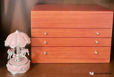 pamelamaynard's tweet photo. Music Box Attic Makes the Greatest Gifts #Back2School22 - @Music_Box_Attic https://t.co/AfIEh6rwky https://t.co/m2MZPTmgLF