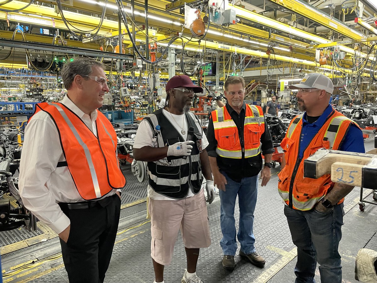 This week, <a href="/GM/">General Motors</a> President Mark Reuss visited the #manufacturing teams responsible for building our full-size SUVs at Arlington Assembly. These powerful, high-quality vehicles speak to the extensive skill and dedication of the people who bring them to life. #USmfg