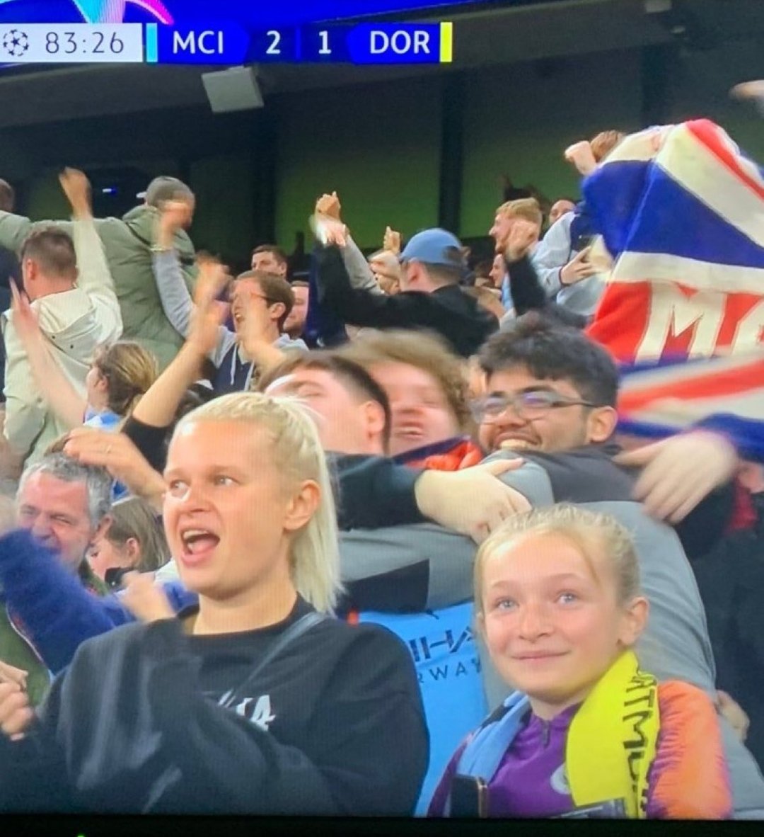 ErlingNoContext's tweet photo. #UCL Erling Haaland watching himself score https://t.co/IfgzpT8gJc