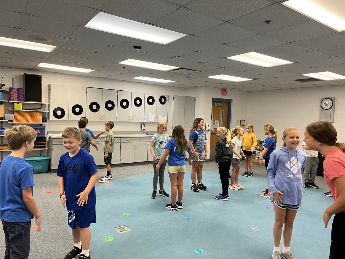 I see happy and engaged learners! So glad to be back with these kids! ⁦<a href="/KMElem/">KM Elementary School</a>⁩ #KoMetPRIDE