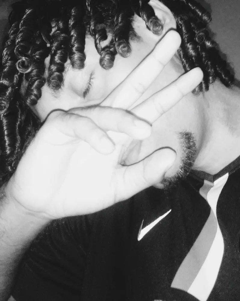 SorrizoRonaldo's tweet photo. "This bitch think I love her, ooh-wee, she must be drunk as hell". ๐๐น๐ฉธ๐ฅ
#sleazyflow https://t.co/5Gu3FWBq3n
