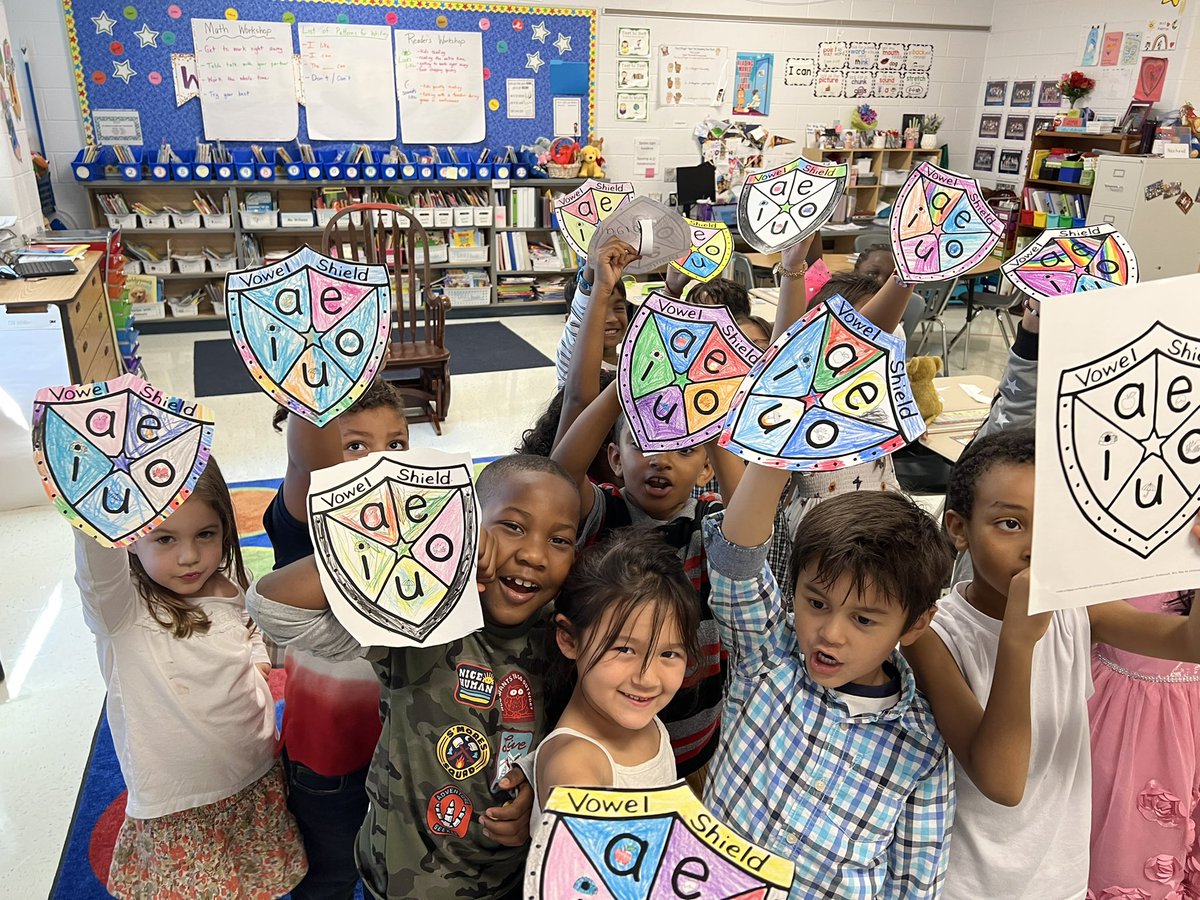 Anderson_Stars's tweet photo. Short Vowel Power! @Discovery_elem #uosphonics @sarina_marine https://t.co/P96JoxYS8o
