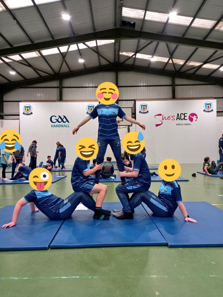 _eimhin_'s tweet photo. @BHCMonaghan Wonderful 1st yeas challenging themselves with gymnastics balances this week 🤸‍♀️🤸‍♂️ #teamwork #Gymnastics https://t.co/qOkPO3Ct8i