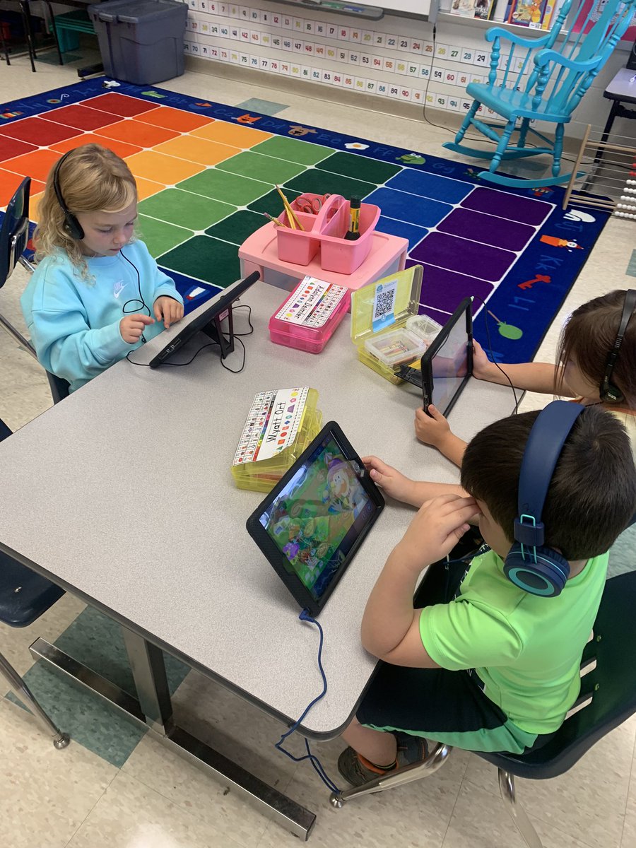 MrsLaneSMEK's tweet photo. These kiddos were having so much fun practicing number sense today with our new math centers! ๐งฎ#BecomeBelongBeNorthern #SMERides https://t.co/rjr5clE51t
