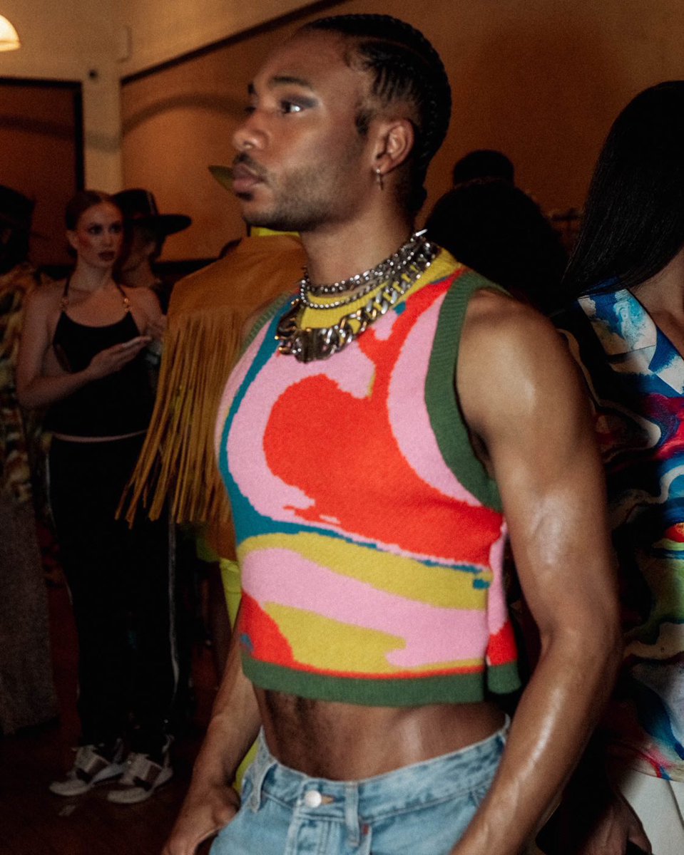 MCINTYREONLINE's tweet photo. Justus Steele backstage at McIntyre FW22. https://t.co/7vlTDoYHTF