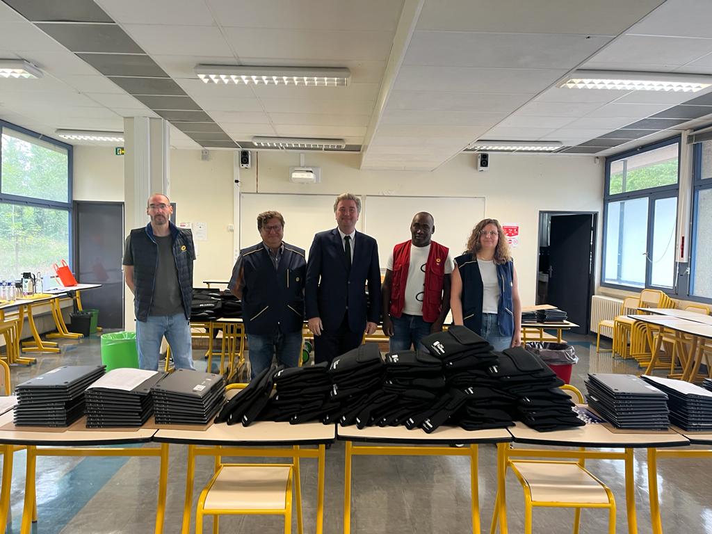 Lycée Louis Bascan 🇪🇺🇺🇦🕊 tweet media