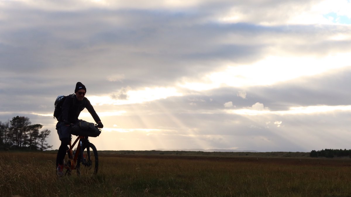 reizkultur's tweet photo. Amazing day cycling from Inverness Hostel to Findhorn Hostel. Out on hire bike bikes from @CycleLochNess - who did a stellar job on a superbly varied route with forests, historical sites &amp; stunning coastline. Another route for a new book project. https://t.co/UGH61hxXQ2
