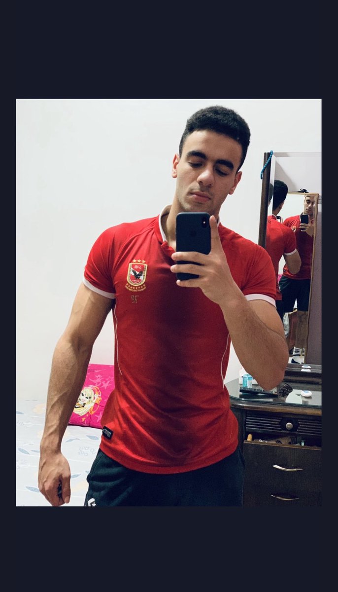 يارب أسألك الرحمة والمغفرة لروح احمد وأسألك أن تضيء قبره بضياء ونور لا ينطفئ اللهم وسع مدخله واجعل مأواه جنات عدن التي وعدت بها عبادك الصالحين وعجل له بالخيرات يراها اللهم ضاعف له حسناته واعف عن زلاته وخطاياه وقه فتنة القبر فانت على كل شيء قدير اللهم اكتب له في كل دقيقة تمر حسنة