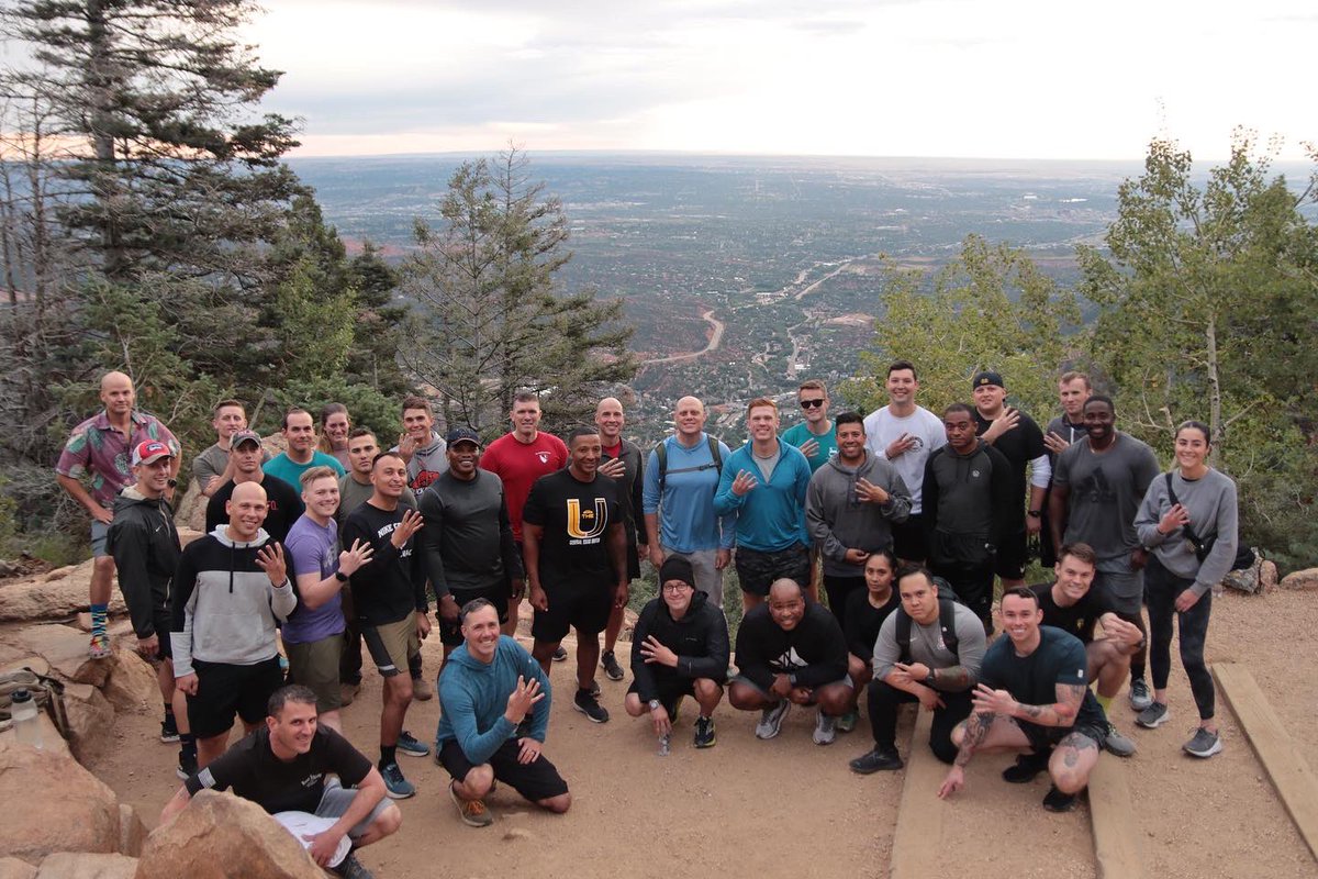 The elevation didn’t stop these Rugged Leaders from reaching the top of the Incline!

A big thanks goes out to the Vanguard Battalion for holding this pt session with our Brigade Staff!

#StayRugged #CohesiveTeams