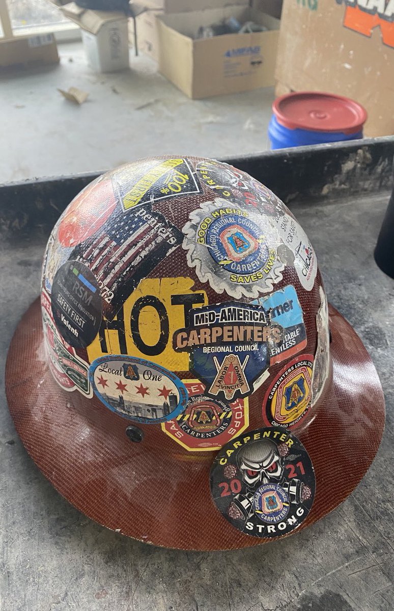 MidAmCarpenters's tweet image. Nice #hardhatwednesday submission out of #local315 💪

‼️DM us your hardhat pictures with your local's number or email them to info@carpentersunion.org to get featured on our socials‼️