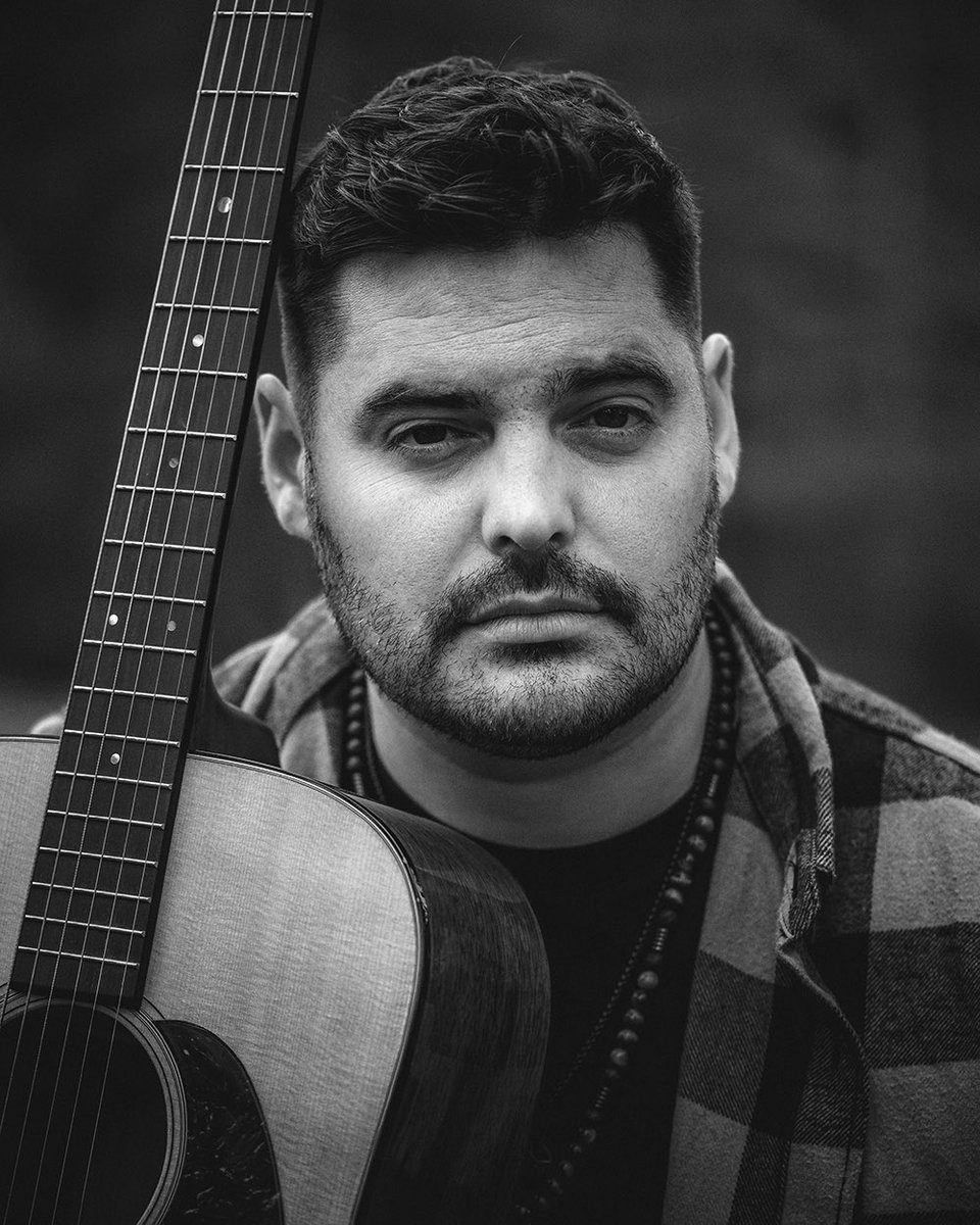 Watch the brand new episode of 1 On 1 In 10 on September 15th at 6pm EST <a href="/ayasha7/">Ayasha Tabi 🔌 ⚡</a> interviews @SeekingBen discussing his musical influences, his new song Marry Me, upcoming holiday album, &amp; more urbansocialitesnj.com #newartist #newepisode #newmusic #1on1In10