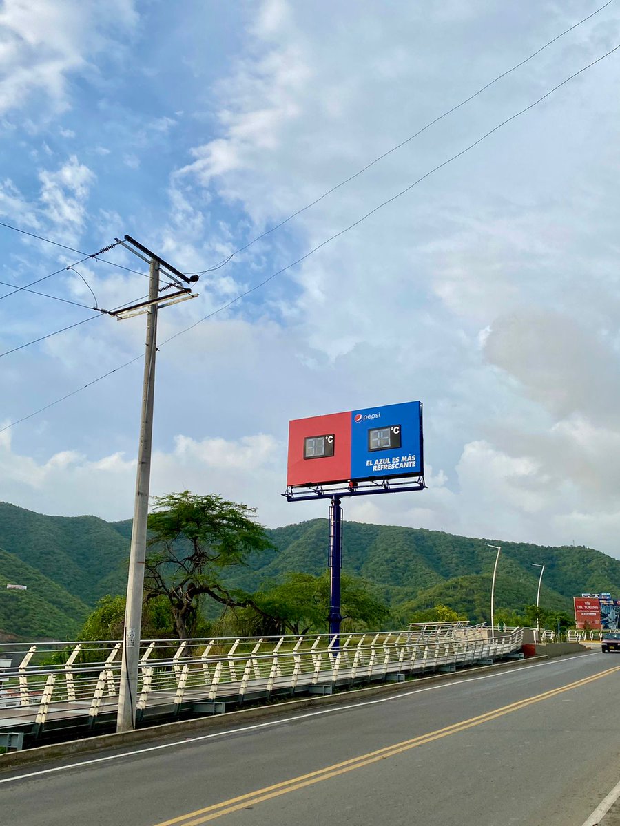 Lo unico cierto es que el calor de Santa Marta solo lo combate una Pepsi Azul bien fría.