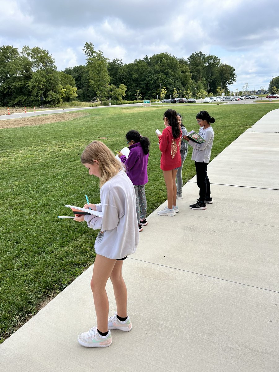 mrsphelpsteach's tweet image. We took our grammar lesson out in the wild today to find some interesting subjects for our sentences. Excited to see what creative writing comes from all of our noticing! Thanks @writeguyjeff for the inspiration #patternsofpower