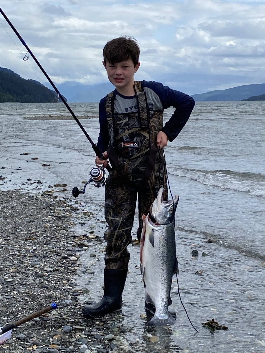 MeppsSpinners's tweet photo. Not one, not two, but three different species of salmon caught using the Flying C!
I think it is safe to say Lee Banta and his dad, Travis had a great fishing trip up in Alaska! Nice #MeppsCatches guys, we can't wait to see how your next father-son fishing trip goes! https://t.co/R2buDS2zjb