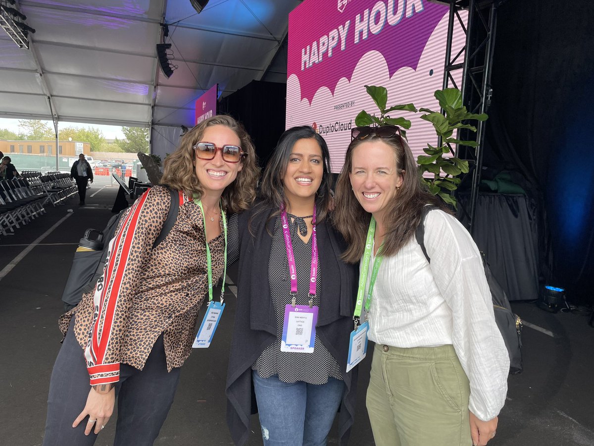 <a href="/hotmesstess/">Tess Manning</a> and I learned all the things about Sales and People from <a href="/dinimehta/">Dini Mehta</a>!

A joy to learn from the best. 

Bonus points for being a <a href="/goethena/">ethena</a> customer and fellow <a href="/OpCo_VC/">Operator Collective 🔆</a> 🤩