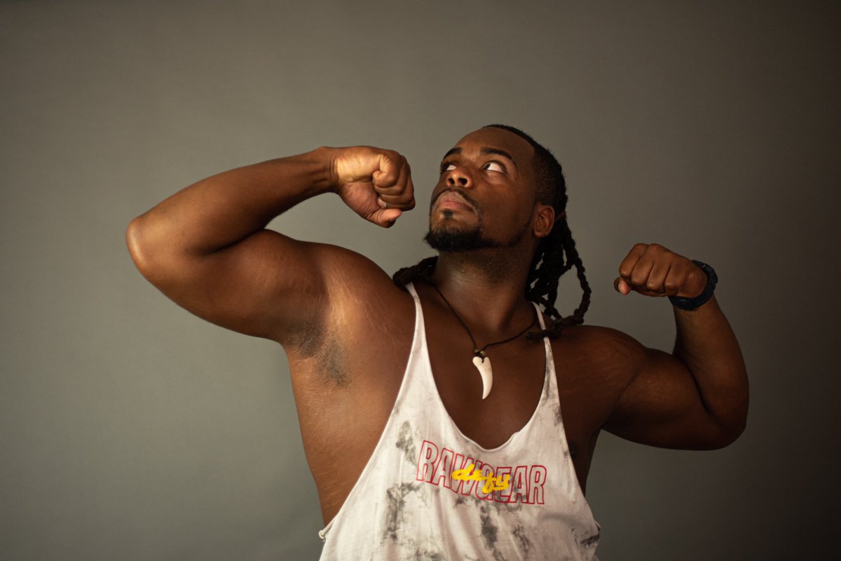 HesBiGCuZZO's tweet image. Positive Mindset = Positive Energy
.
. @robertwhitmanphoto 
.

#BigCuZZO #TheBarricade #ProWrestling #Bigpapi #wrestling #WhosYourCuzzo #prowrestling #entertainment #sports #fun #dreads #Dominican  #photoshoot #photo #Positive #Energy #Mindset #photography #rawgear @rawgear