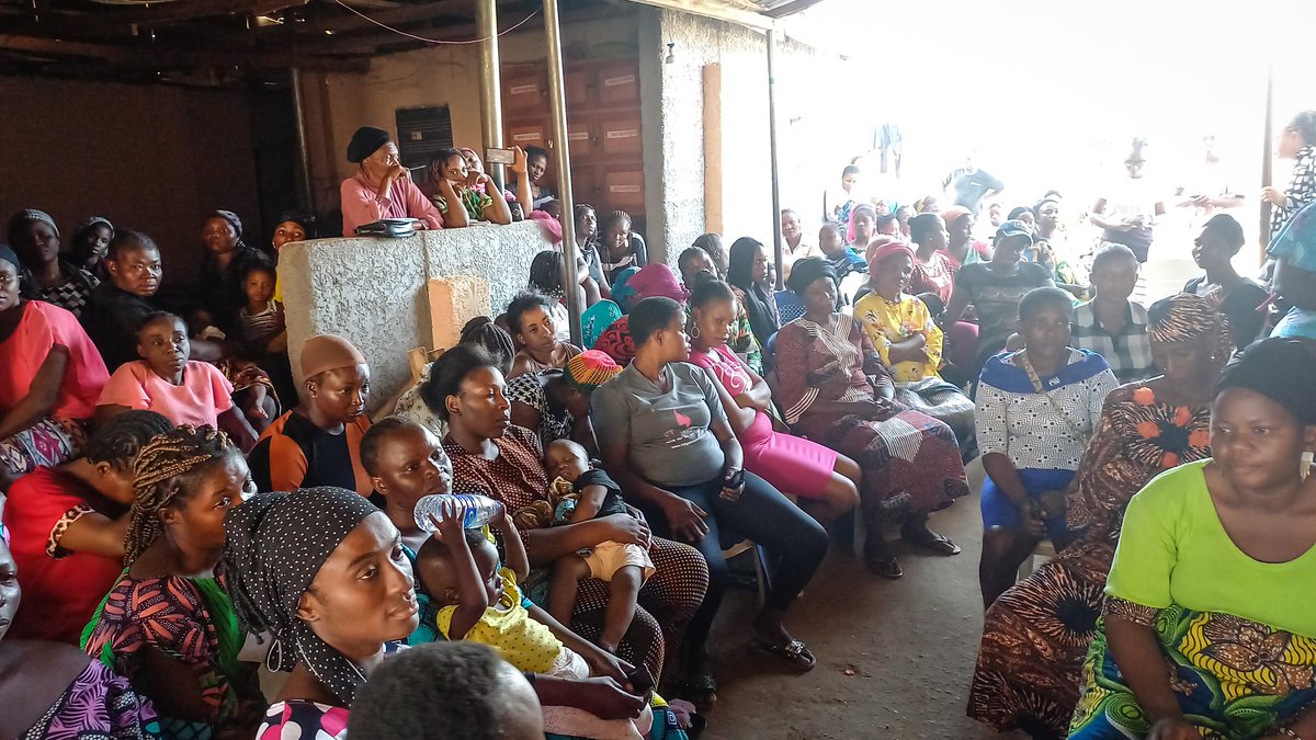 Workofmercy's tweet photo. 💥 WORK OF MERCY INITIATIVE WOMEN TRAINING 💥
Women of Wumba Community, Abuja, were given the training on how to produce homemade cooking Spices. The event was organized by @Workofmercy with the aim of reaching out to Nigerian Women in rural communities and empowering them. https://t.co/Rj7RUKcOXU