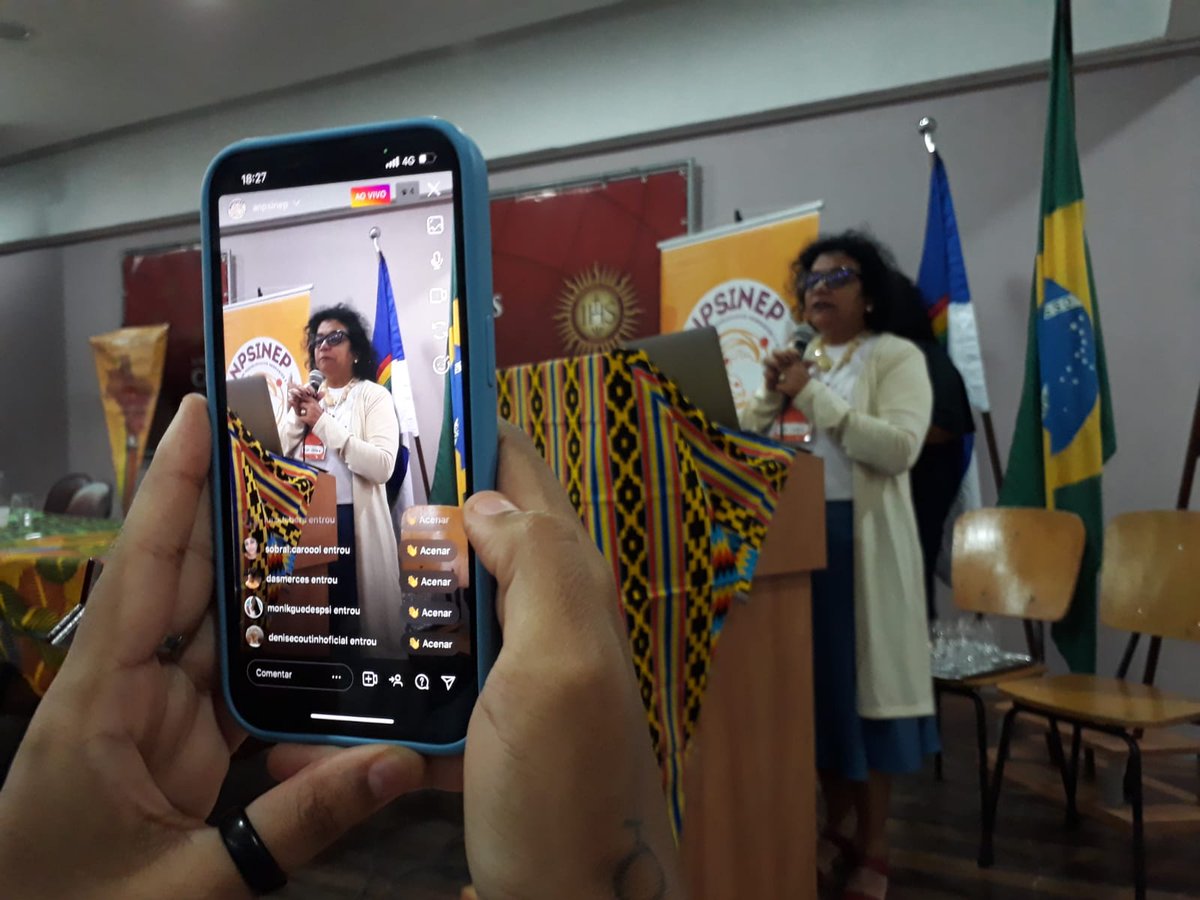 anpsinep's tweet photo. Leitura da "Carta de Recife" no I Fórum Nacional de Psicólogas(os) Negras(os) e Pesquisadoras(es), que aconteceu hoje no auditório da @Unicap, em Recife. https://t.co/0hDX49AtXI
