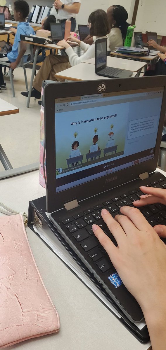 Diana Tratch tweet media