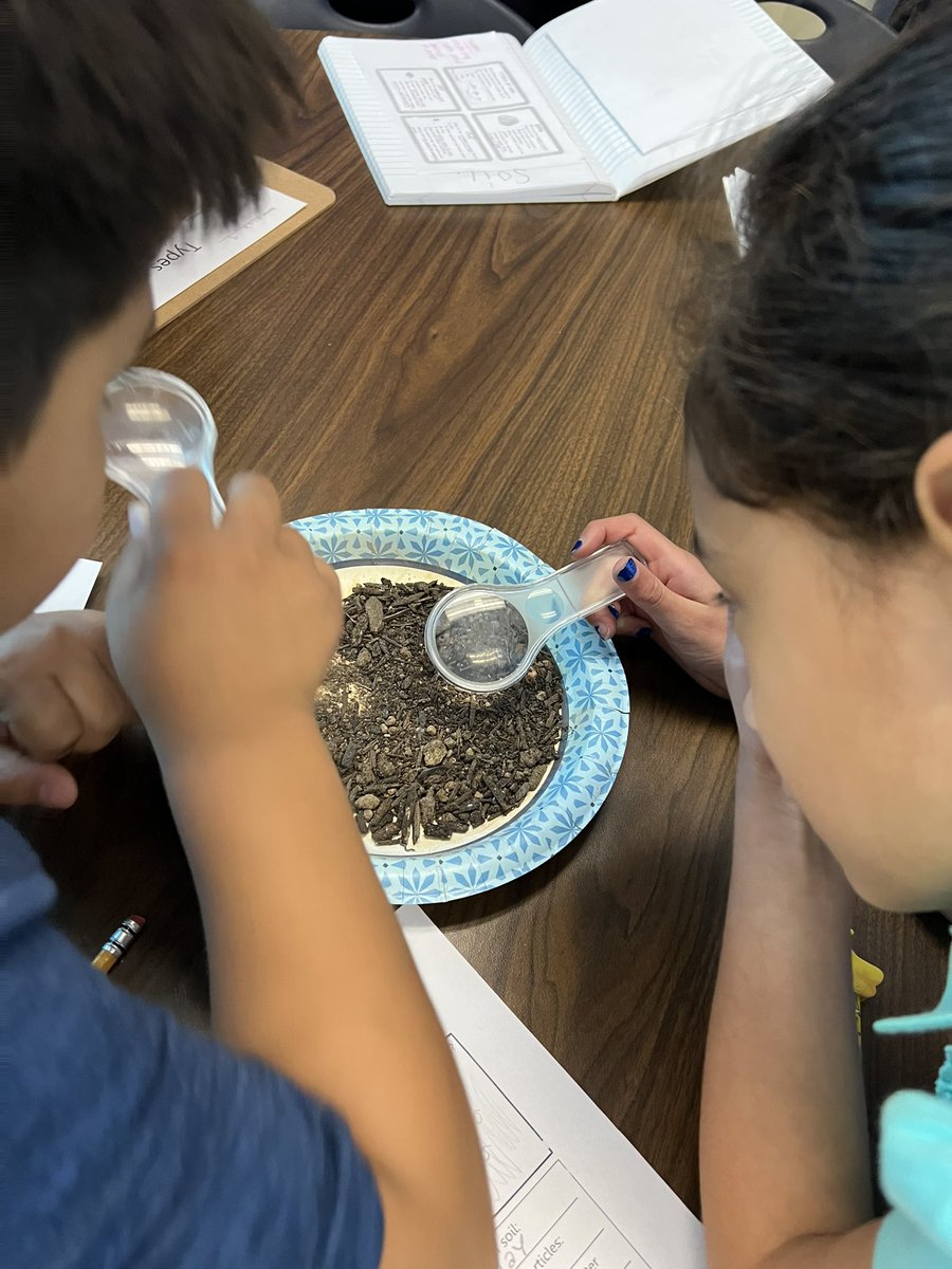 ARZendejas's tweet photo. We are having fun learning about different soil types! https://t.co/RPEIFUg9r7
