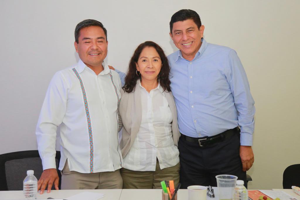 salomonj's tweet photo. Conectar nuestras comunidades será una prioridad de nuestro gobierno. Al trabajo que hace nuestro presidente de conectar las cabeceras municipales, le vamos a sumar los caminos hacia las agencias, como nos comprometimos. https://t.co/MktPE2yKrp