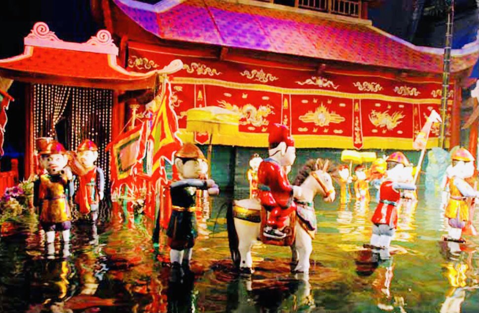 Desde tiempos inmemoriales, nuestros antepasados han creado muchos juegos y formas de arte popular para transmitir sus pensamientos, sentimientos y sueños. Y es imposible no mencionar las marionetas de agua, un arte popular tradicional de larga data en nuestro país.