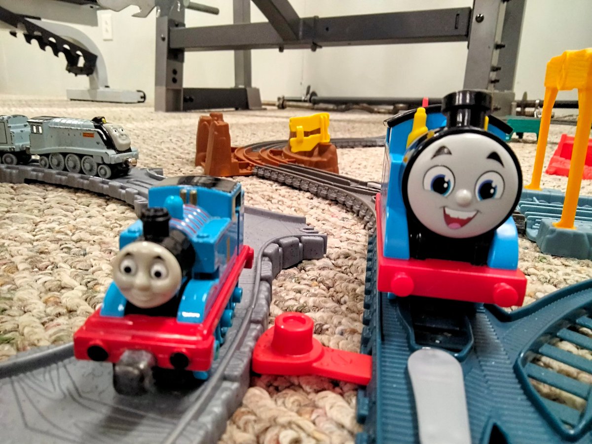 AshleyDeMoss6's tweet photo. Father and son. #ThomasAndFriends #AllEnginesGo #TakeAlong #TakeNPlay #TrackMaster #Motorized https://t.co/QaukLEtkSX