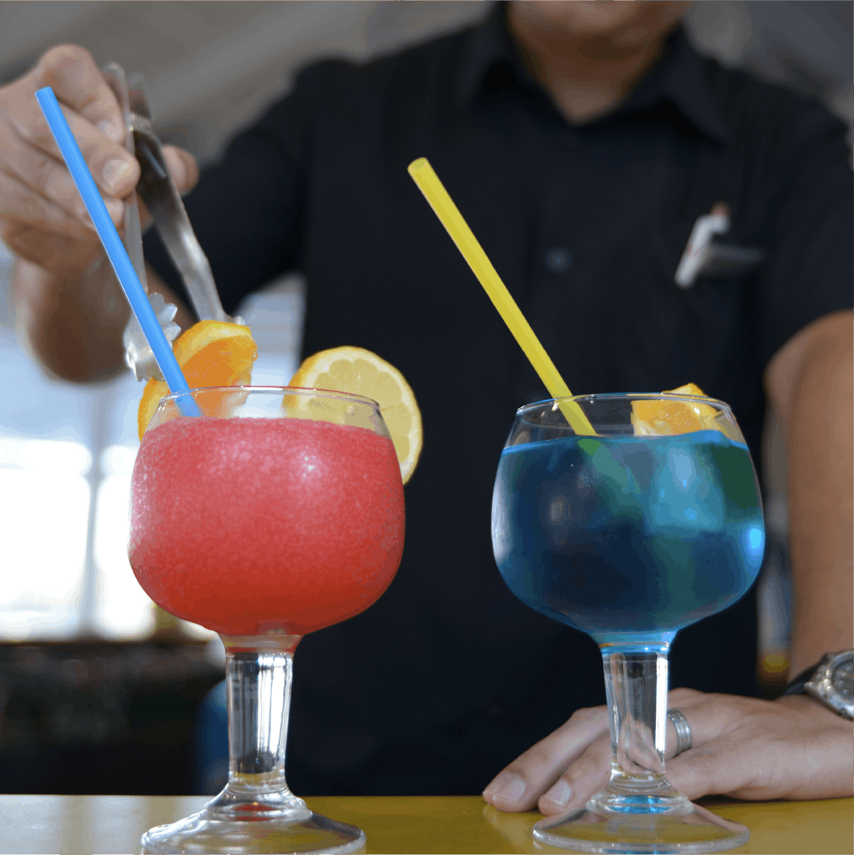 HotelesTRH's tweet photo. Sabores, texturas y colores 🌈 ¿Con ganas de tomar algo?  Descubre nuestras opciones en cocteles para acompañar tus vacaciones. 

Visita el link de la bio para reservar.🙌

#trh #trhhoteles  #trhexperience #trhjardindelmar #vacaciones #verano2022 #desayunos https://t.co/qsfldkZZs5